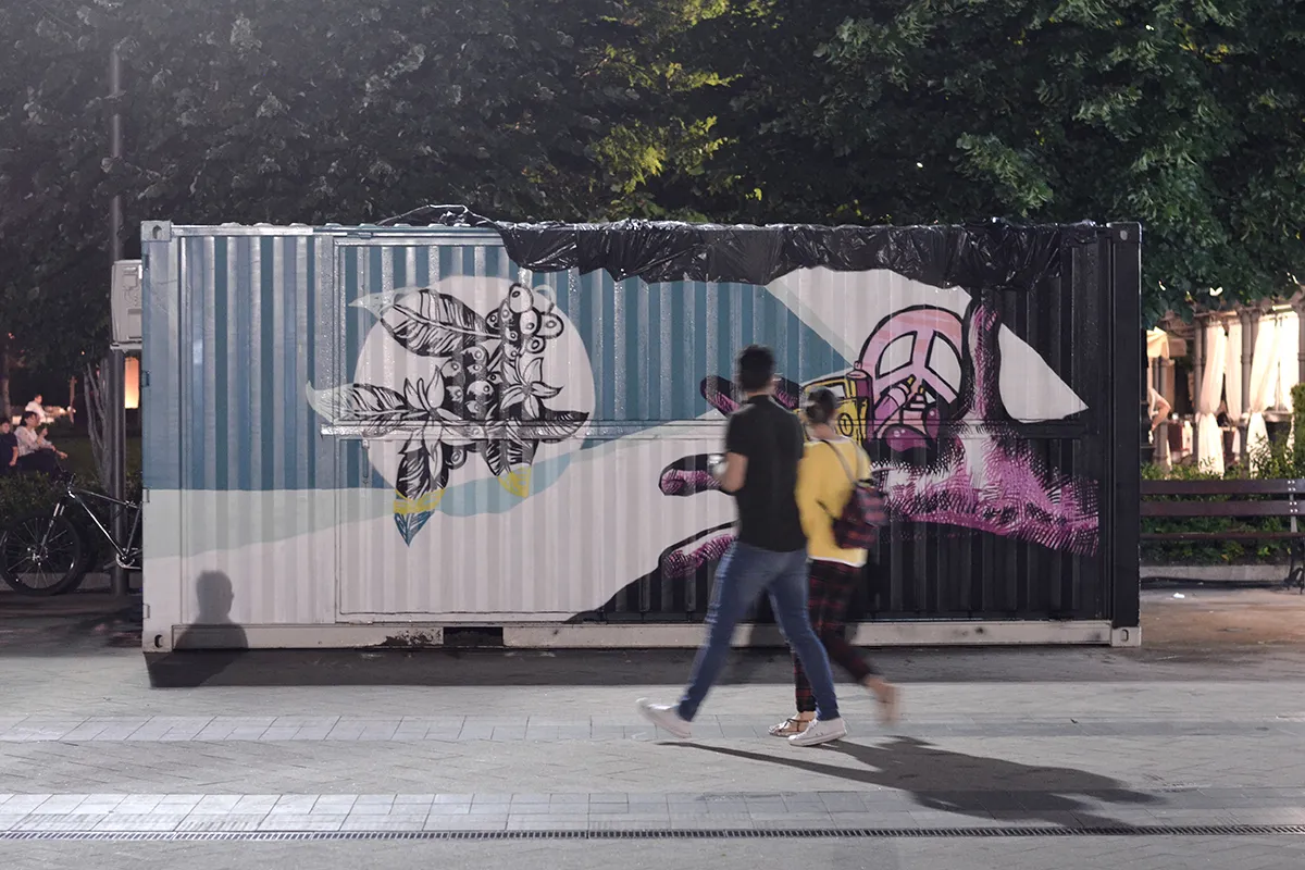 Containerul cu cafea - Imagine 1